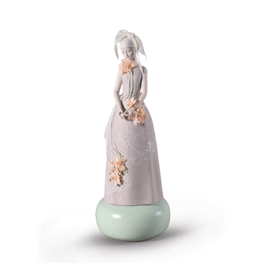 Haute Allure Exclusive Model Woman Figurine. Limited Edition