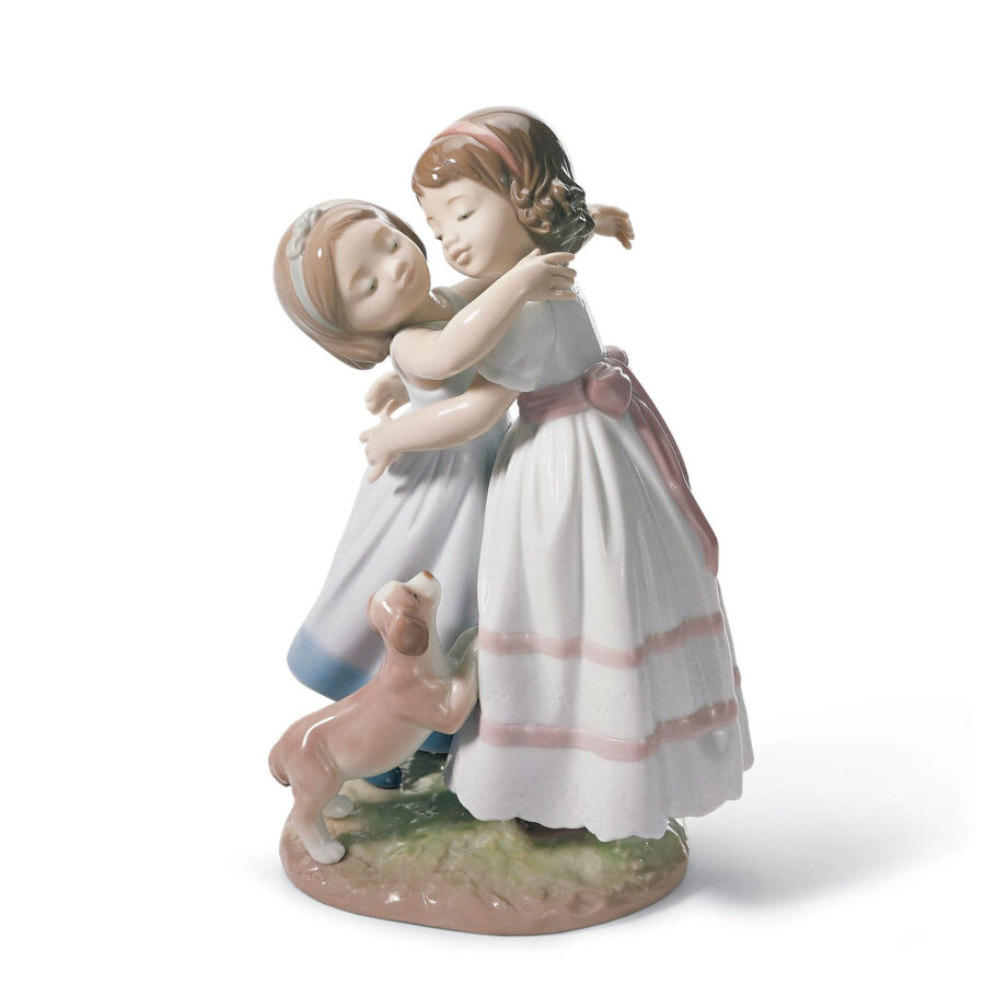 Give me a hug! Children Figurine